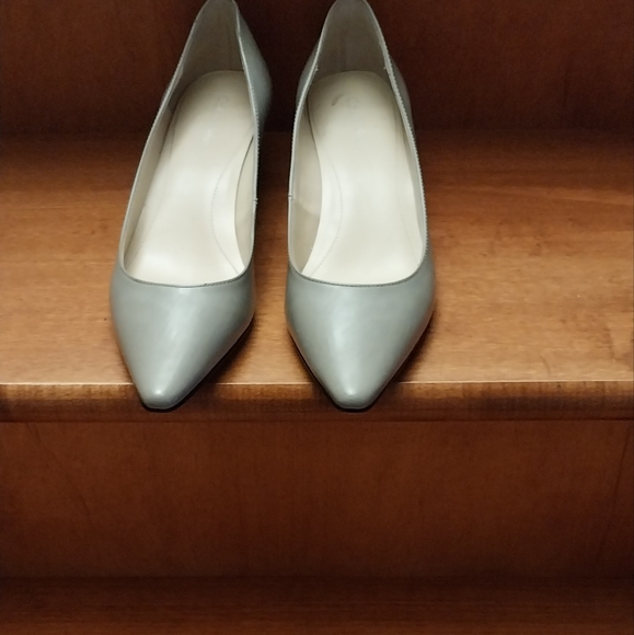 Calvin klein pointed toe patent pump - Picture 2 of 7